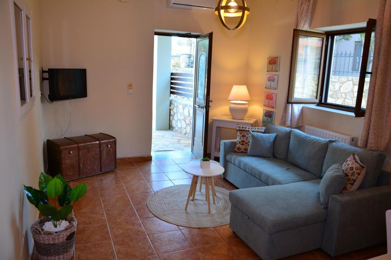 Elianthos Villas バモス エクステリア 写真